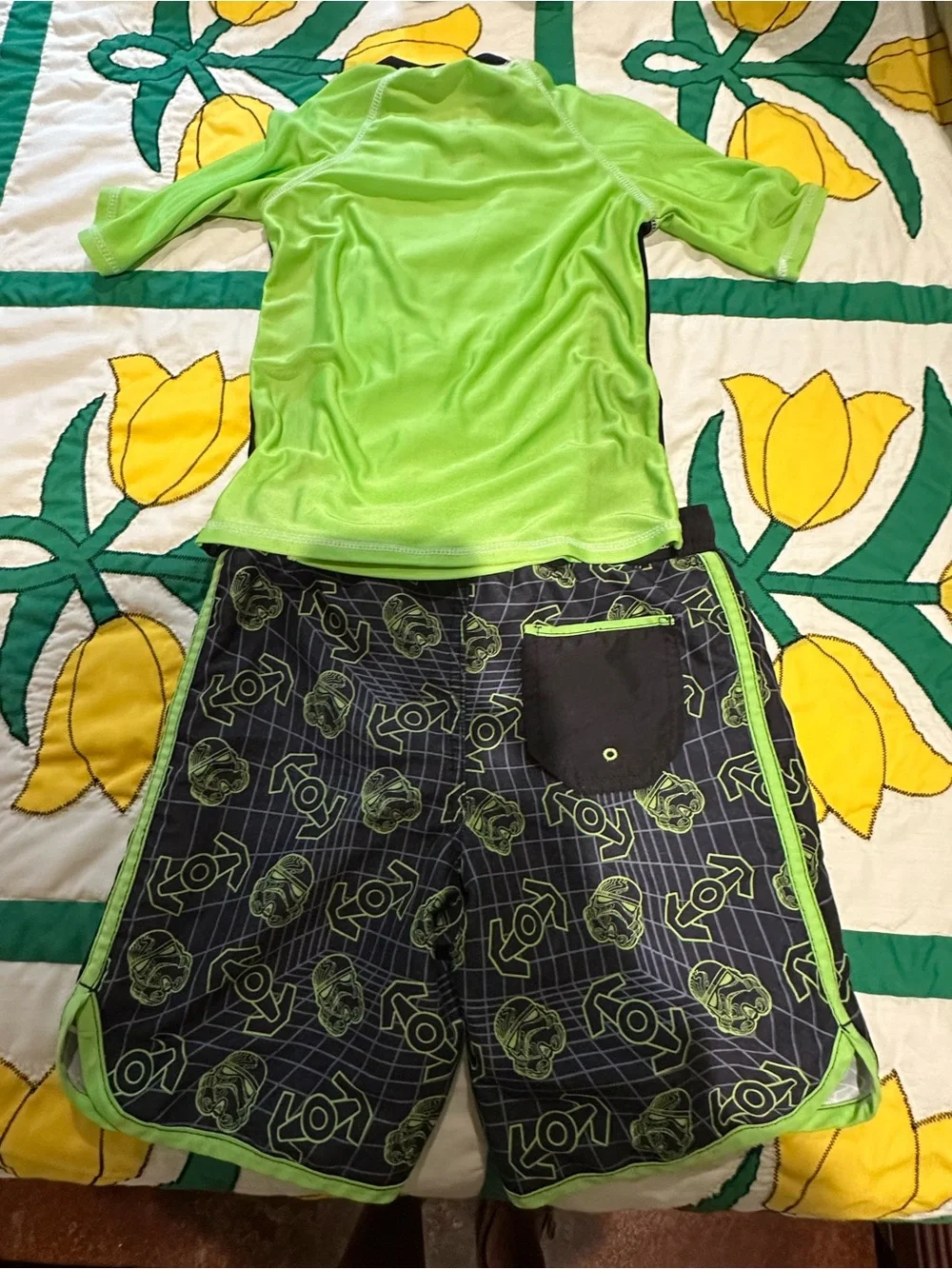 Star Wars Lime Green Rash Guard & Swim Shorts Set